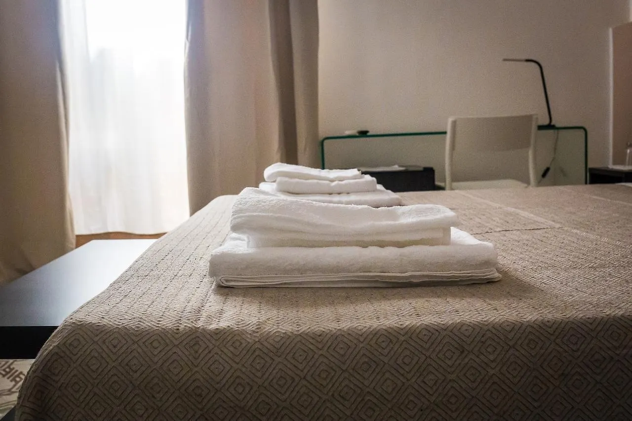 Liberty Suites Palermo 3*,  Italië